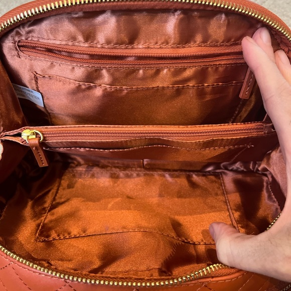 Joy & Iman Crossbody Bag - Picture 4 of 11